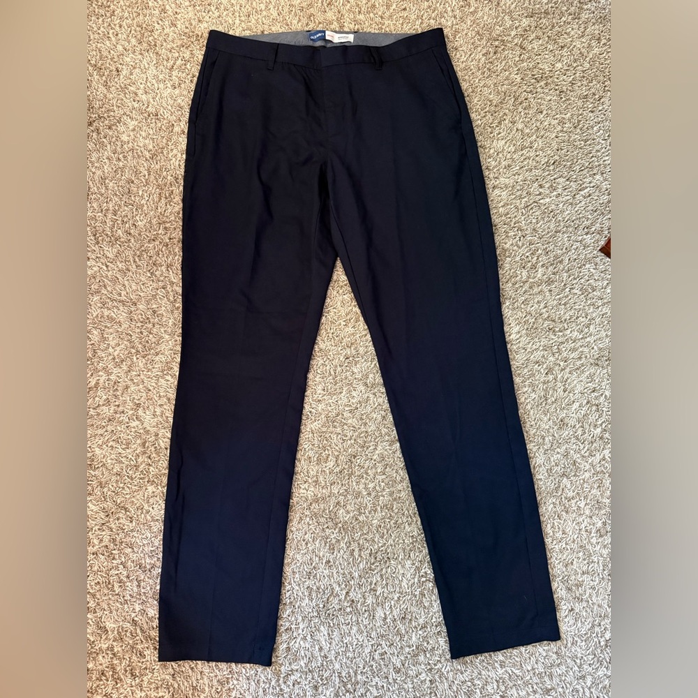 NWOT! Old Navy Athletic Built-In Flex Dress Pants